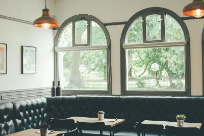 empty restaurant