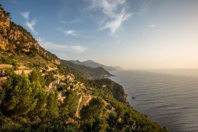 peaceful ocean mountain scene