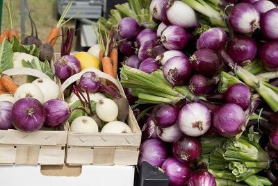 red onion and other vegetables