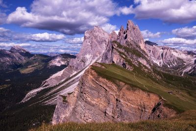 an icey mountain