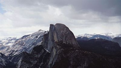 yosemite mountains and cliffs