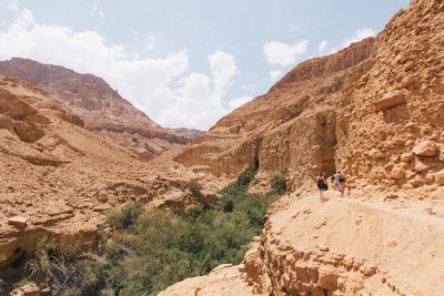 peoples walk on the mountain