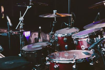 red drumset