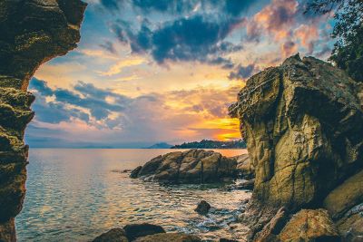 seaside cliffs