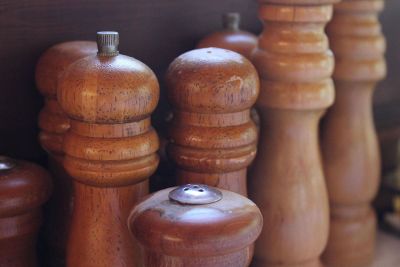 brown chess pieces