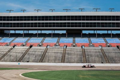 driver taking laps before race