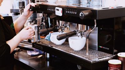 barista making espresso
