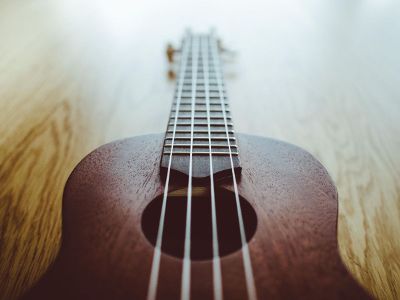 brown guitar