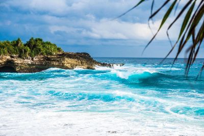 waves on the seashore