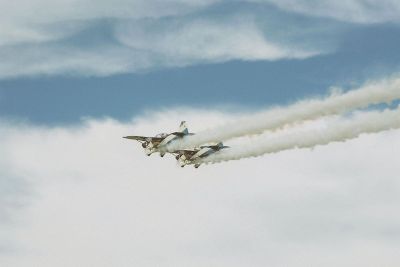 airplanes spraying