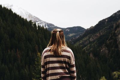girl in mountains