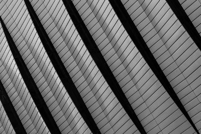 parallel segmentated aluminum lines
