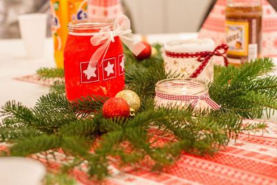 bows on decorative jars