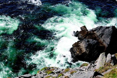 sea crashing on rocks