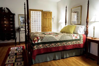 traditional furnished bedroom