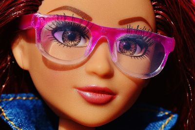 barbie with glasses