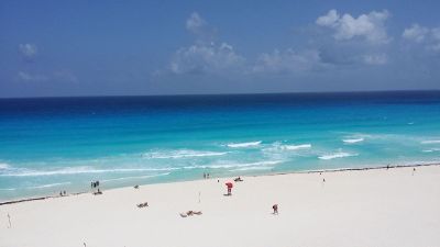 a clear day at the beach