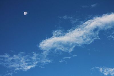 moon at day