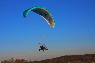 aqua hang gliding