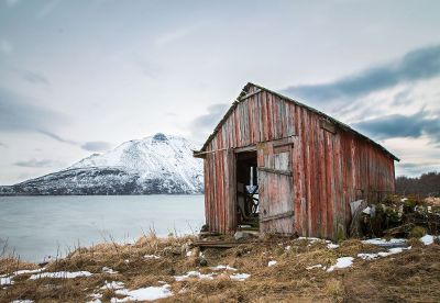 barn landscape