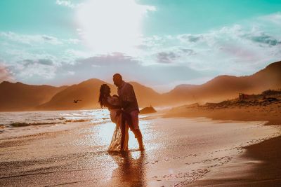 couple dancing on the beach